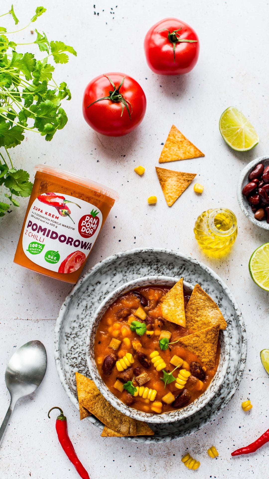 Pomidorowa z Chilli z chrupiącymi nachosami
